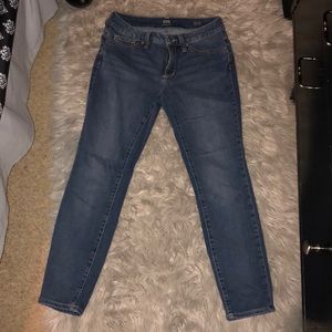 A.n.a Skinny Ankle Jeans